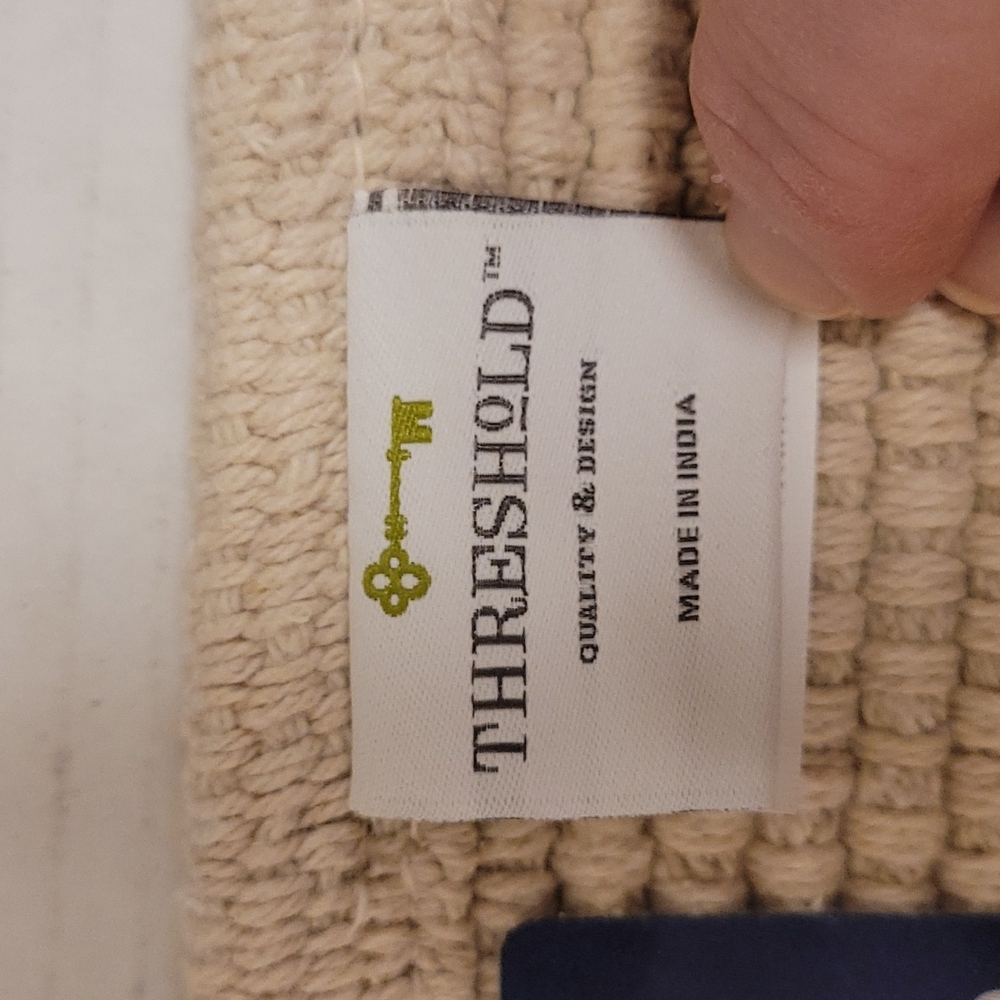 NWT Threshold Bath Rug - Picture 8 of 16